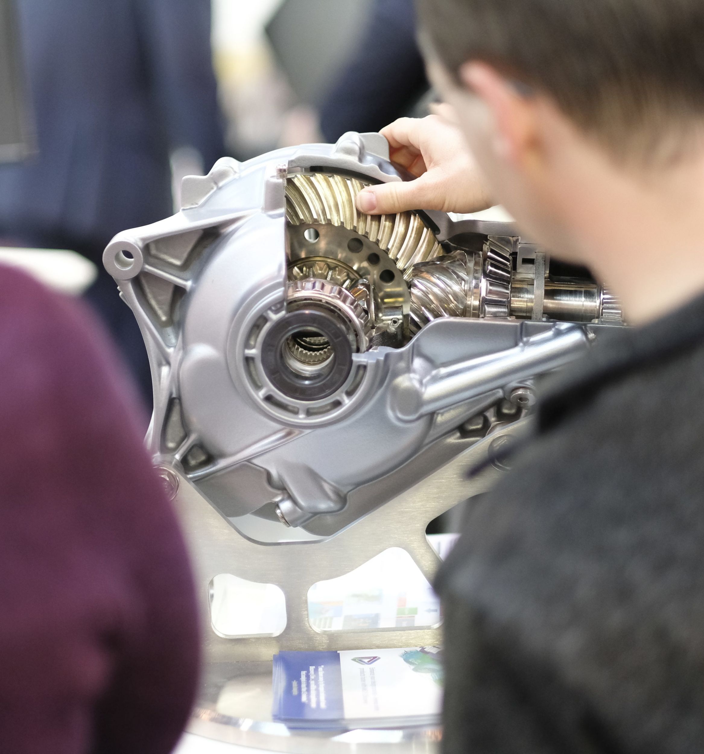 Robotik auf der Metav 2022: Maschinenbeschickung und automatisierte Produktion 3 web 242160 Metav18 MK8257 scaled