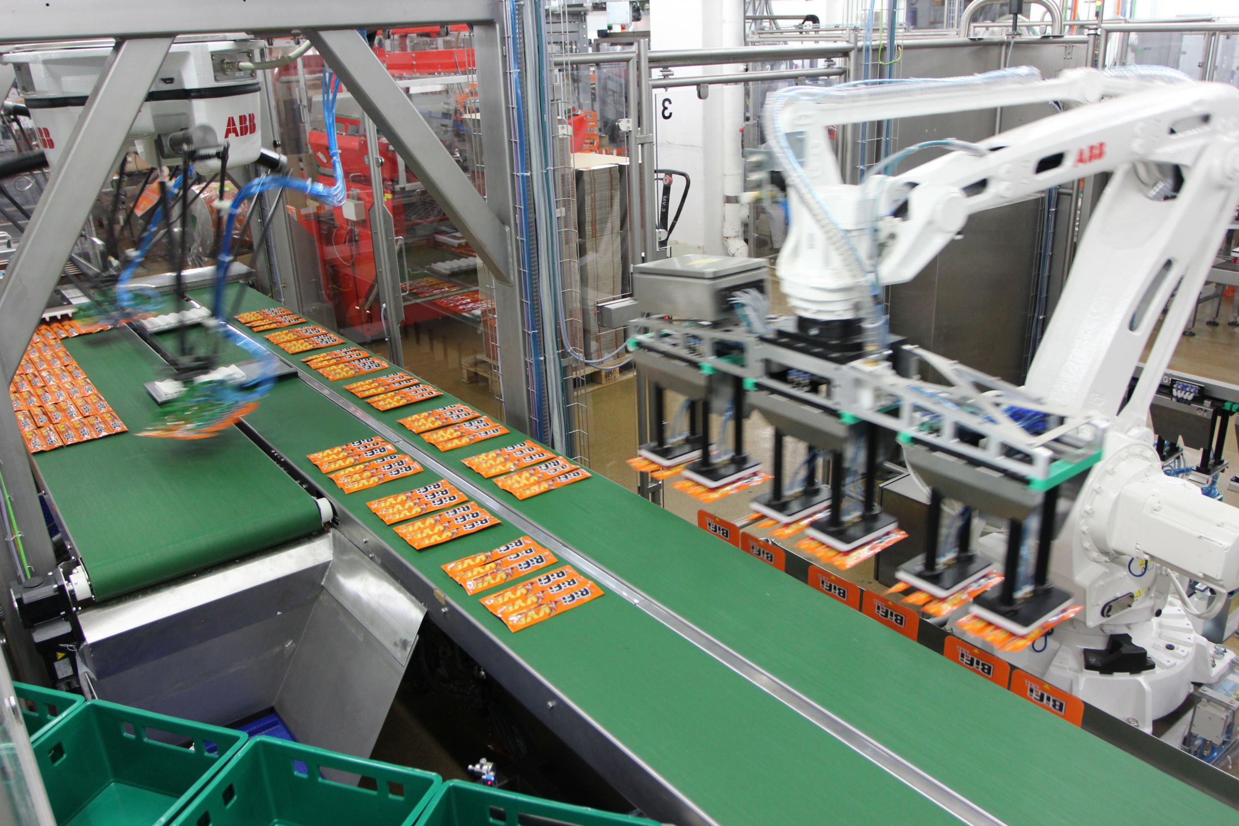 Deltaroboter verteilen Mini-Salamis 2 BiFi ABB 4