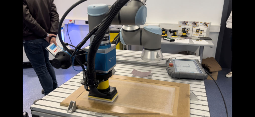 Aufgrund der eint&ouml;nigen und belastenden T&auml;tigkeit sowie des Fachkr&auml;ftemangels sind automatisierte Schleifanwendungen immer st&auml;rker gefragt.