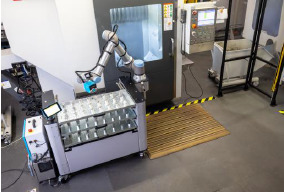 Im Zentrum einer vernetzten Anlage zur automatisierten Lagerschildbearbeitung, realisiert von EGS Automation, steht eine Drehmaschine Index ABC.