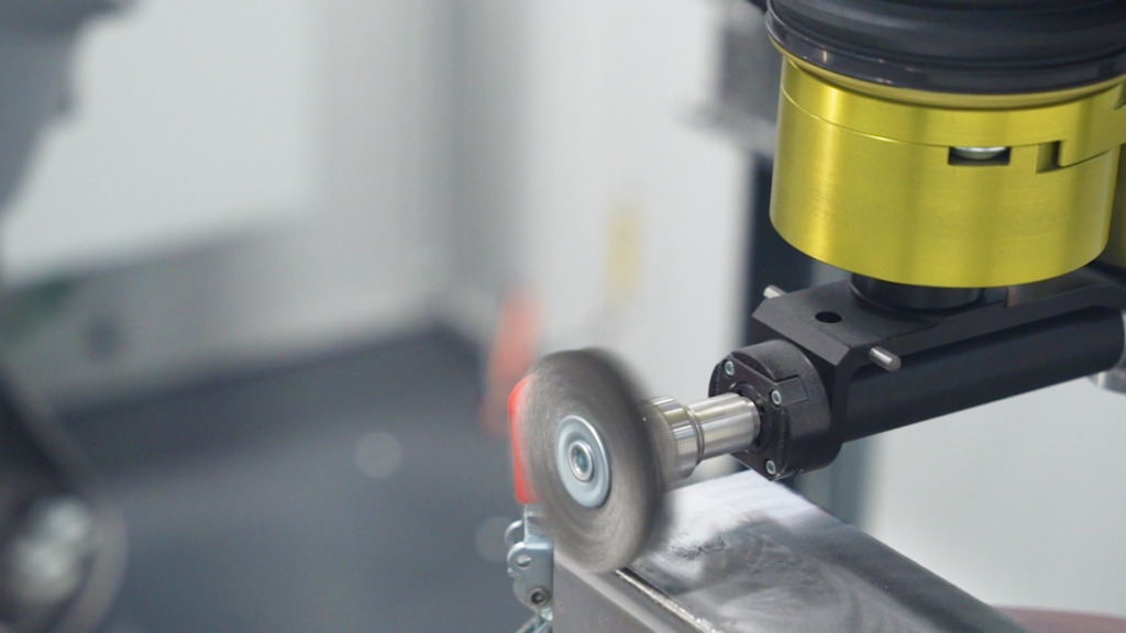 FerRobotics AAK Tool Changer 90degree brushing