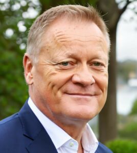 Trendumfrage zur VDA5050 6 Um die Norm weiterzuentwickeln, brauchen wir die
Praxiserfahrungen unserer Kunden.
Sven Kaluza, Omron