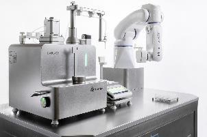 Automatisierte Befüllung von Cryo Vials mit hygienegerechtem Roboter 6