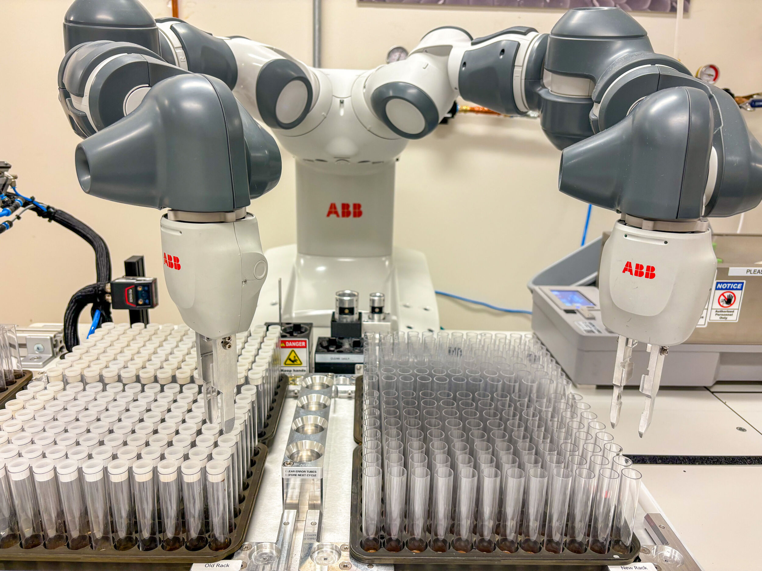 Roboterlösung für die neurologische Forschung 3