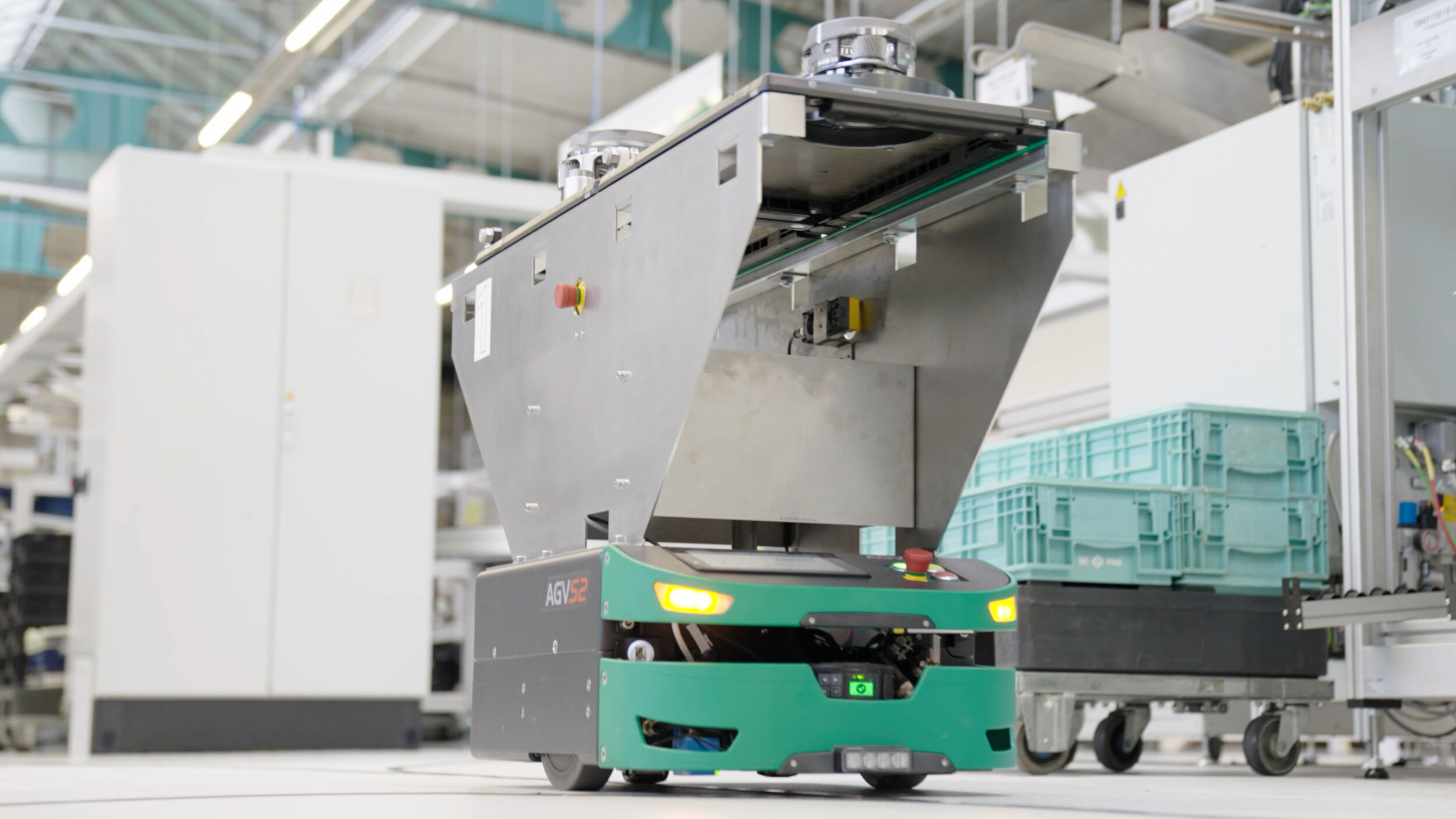 Mobile Roboter in der E-Achsen-Montage 10 Transport 01