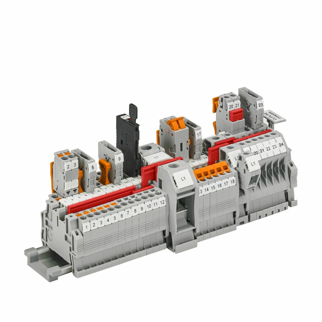 Höhere Verfügbarkeit und Effizienz 3 Das Clipline-Complete-System kombiniert die Energieverteilung und Absicherung in einem System.