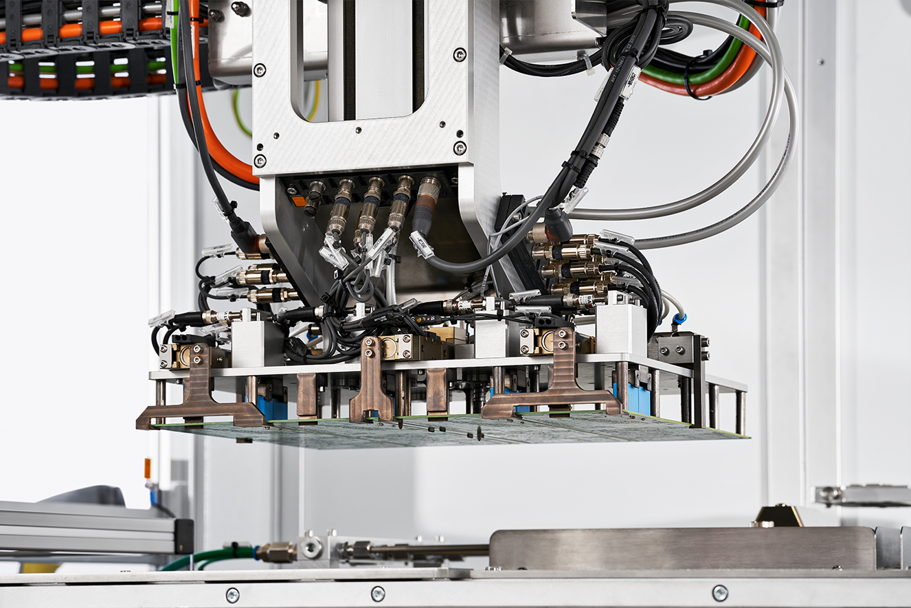 Spezialgreifer mit seitlichen Greif 20240923092841