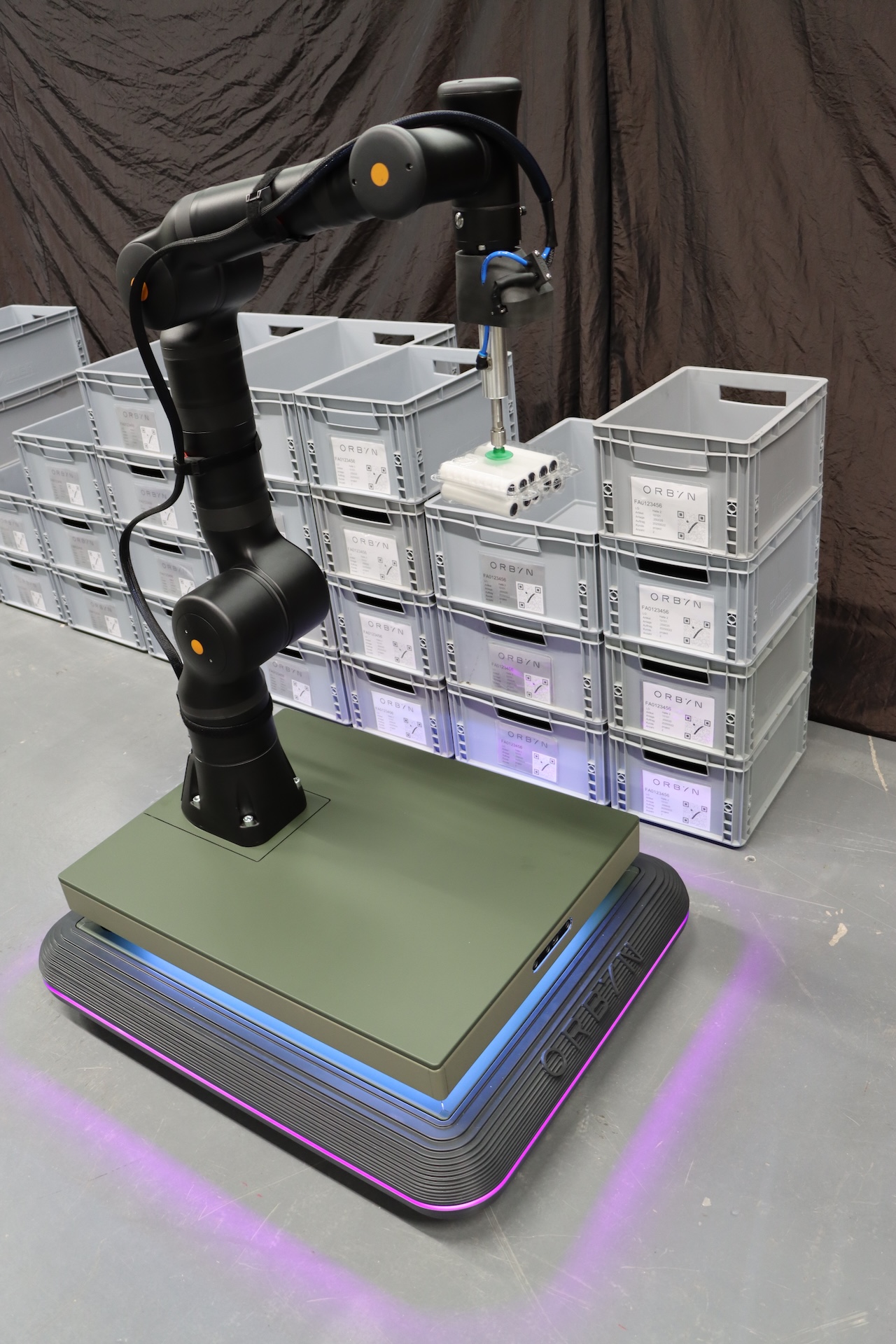 Integierter Cobot für mobilen Manipulator 8 Orbyn ProjectSP KR 110325