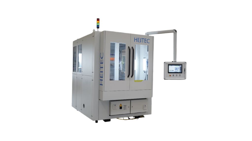 Manuelles Entgraten war gestern 1 Bild 1A: Die Entgratzelle ermöglicht die Bearbeitung unterschiedlicher Bauteile und Materialien.