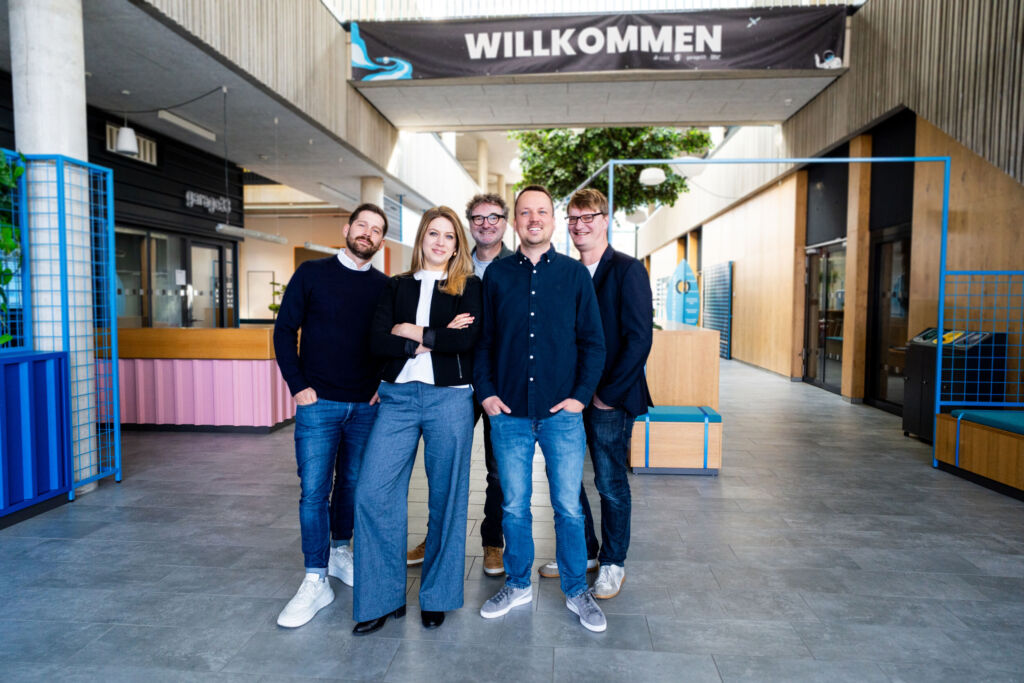 Factory33 unterstützt Startups in OWL 1 garage33 Factory33 Team