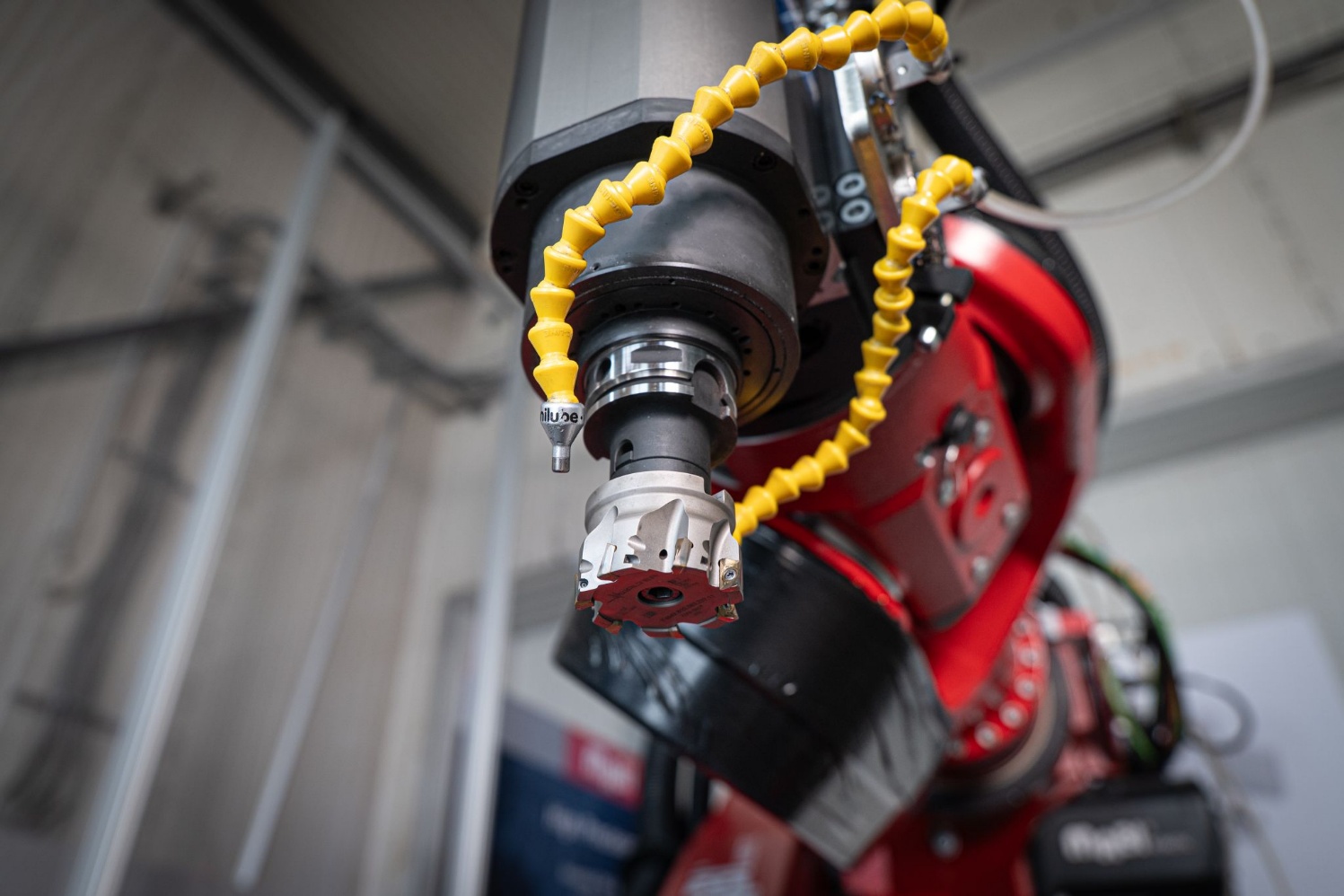 Der neue MAX-200 ist für die Zerspanung hochfester Stähle ausgelegt.