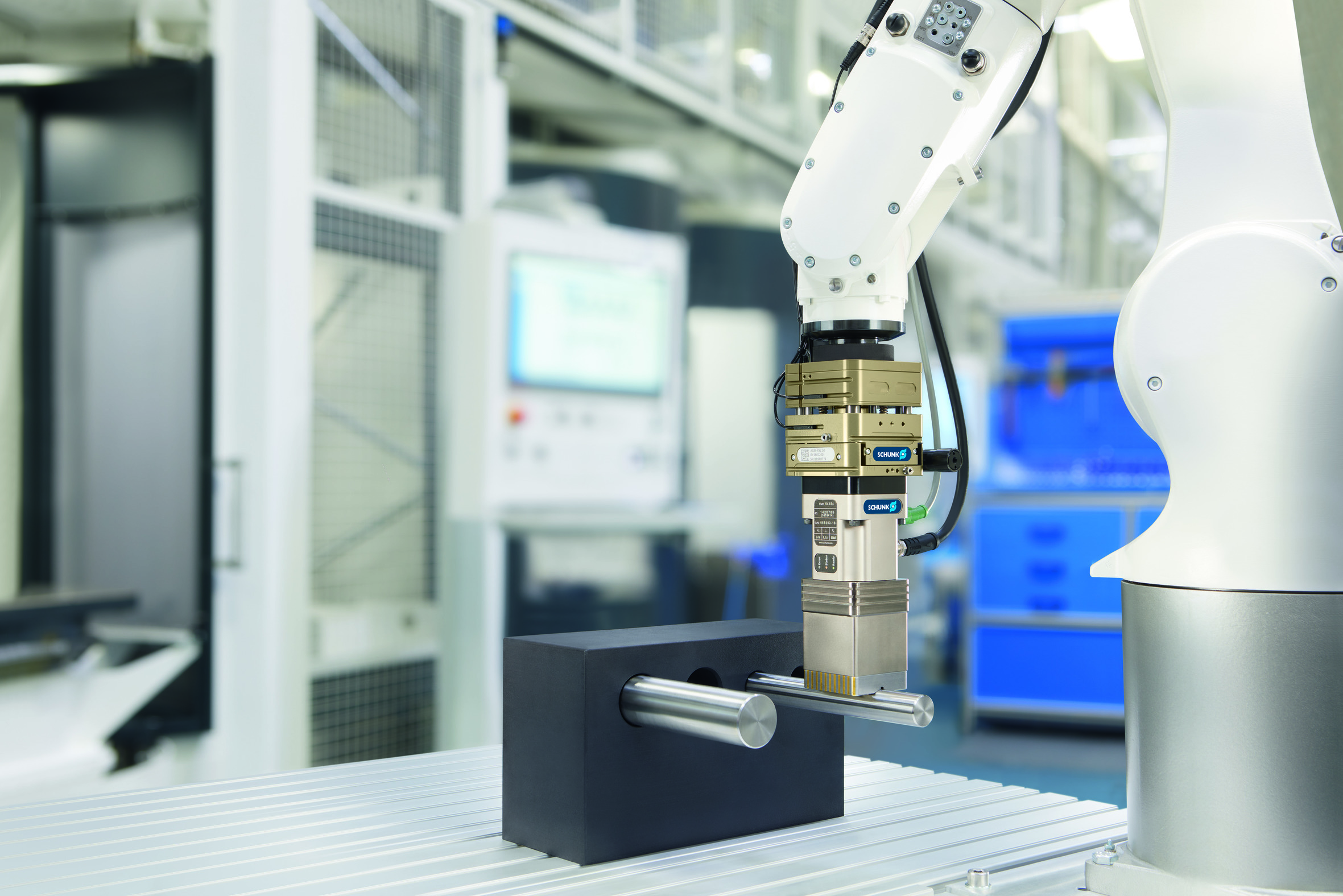 Die Ausgleichseinheit AGM kompensiert Toleranzen und steigert so die Stabilität oder Prozesseffizienz. Sie besticht durch einen großen Traglastbereich, ihr Ausgleichsverhalten in jede Richtung und eine hohe Variantenvielfalt.