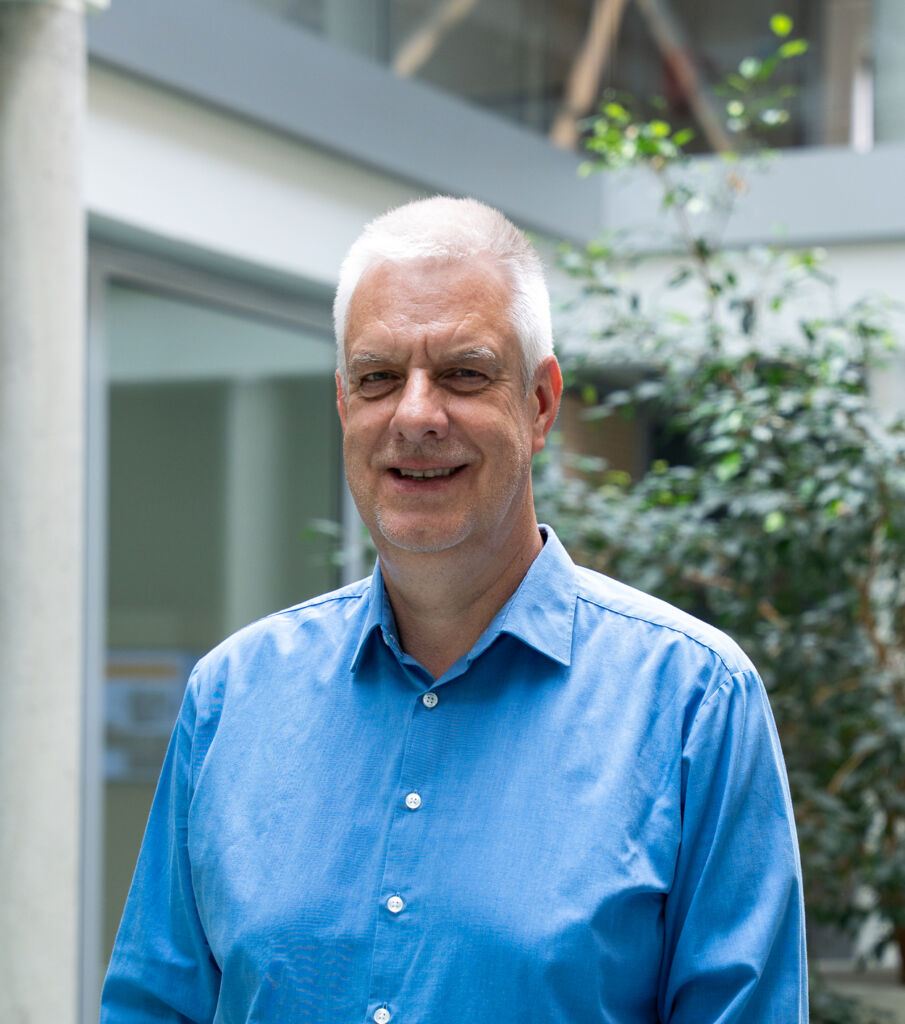 366748 Portrait Ronald Sieber