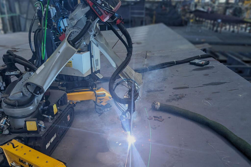 Mobile Schweißroboter für den Schiffsbau 1 MR4Weld 2