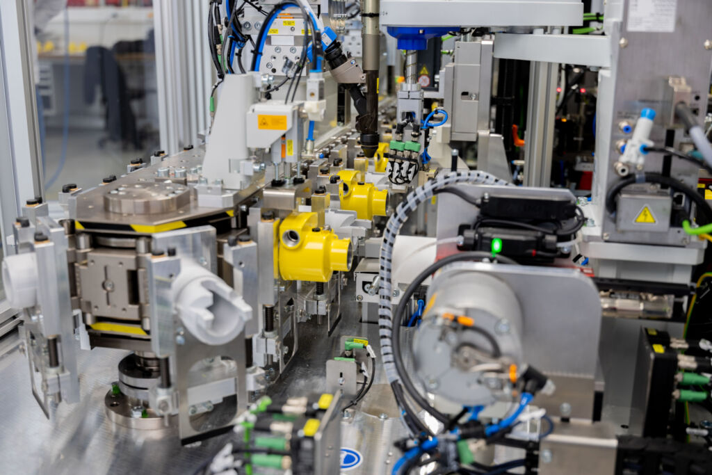 Prozessoptimierte Montageanlage mit Scara-Roboter 1 Bild 2