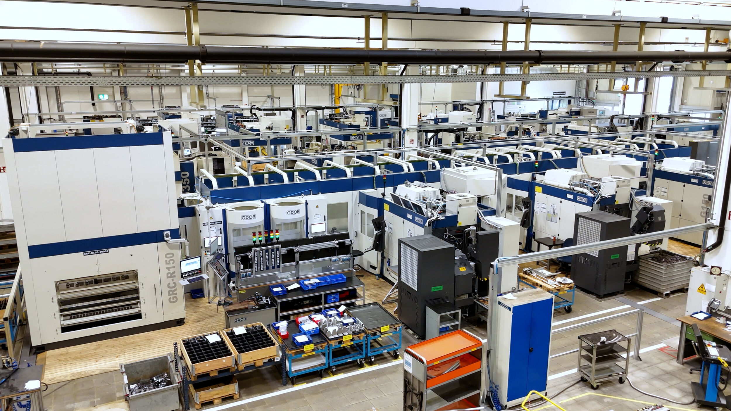 Timeline 1.00 00 35 11.Standbild010