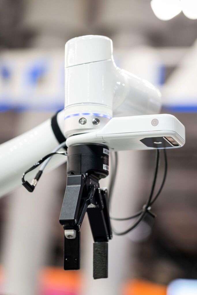 Flexible Robotikplattform mit Nvidia-Omniverse-Bibliotheken und KI-Kit 1 Delta HM 2025 33