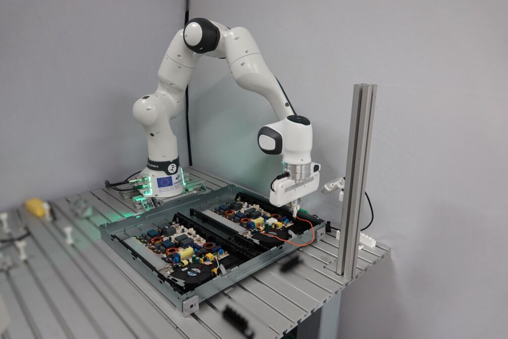 Zum Einsatz kam ein kollaborativer Leichtbauroboter von Franka Emika.