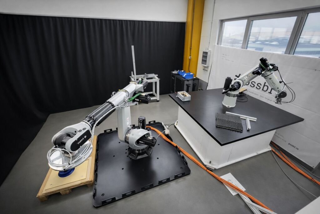 Im pssbl.-Lab lassen sich bestehende oder geplante Applikationen auf den Einsatz eines ROS2-f&auml;higen Industrieroboters pr&uuml;fen und testen.