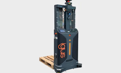 Position 8 D 1418 Autonomer Gabelstapler