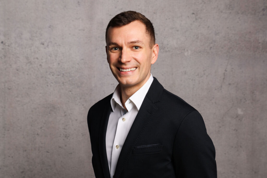 Humanoide oder AMR? Oder beide? 3 2025 12 27 Gregor 1