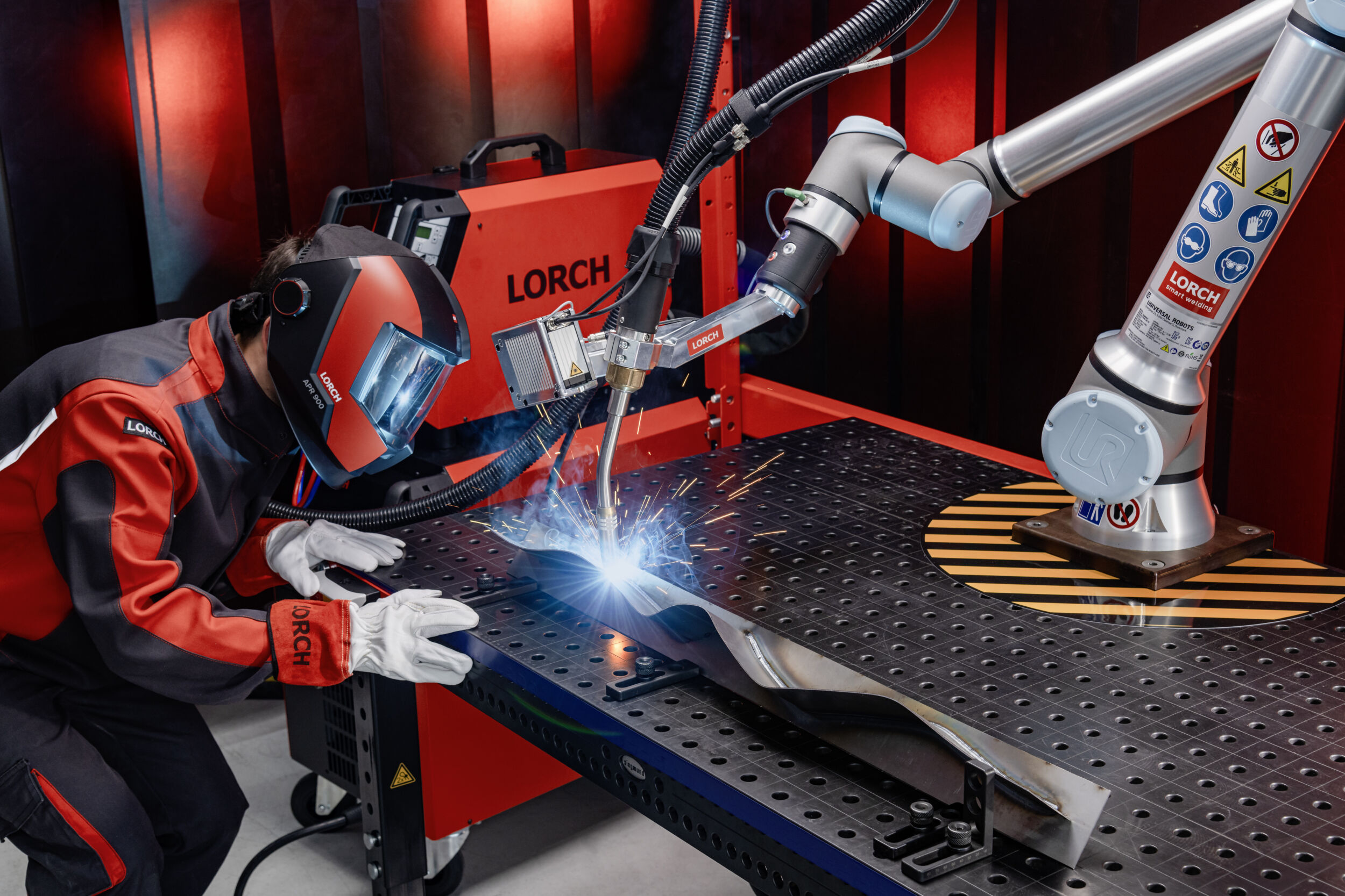 ROBOTIK UND PRODUKTION zeichnet aus! 39 395640 290179 LORCH SeamPilot 07 2023 198