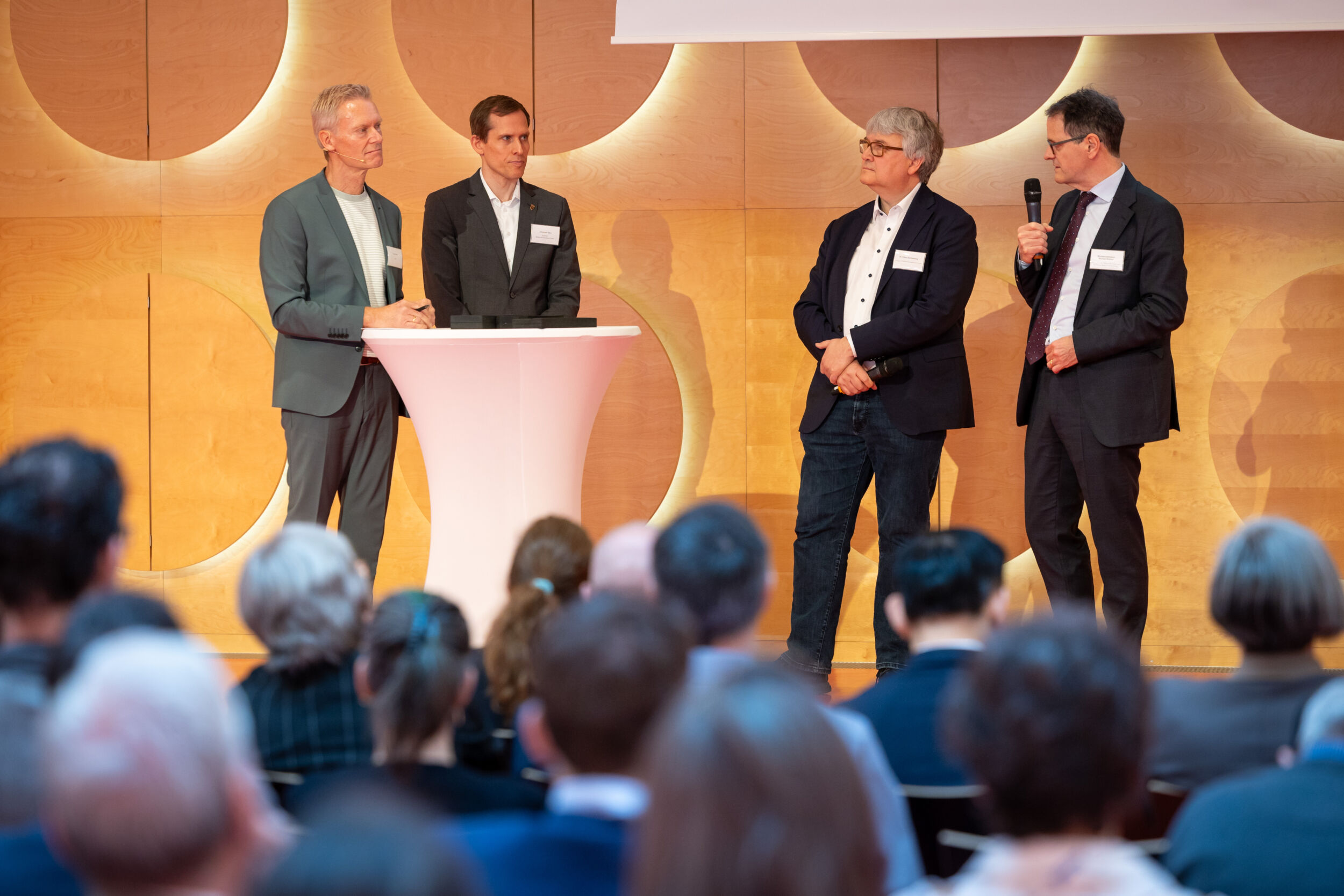 TreffPunkt Gesundheitsindustrie zu KI und Robotik in der Medizin 16 Bild 2 26 03 TP GesuZukunft Medizin