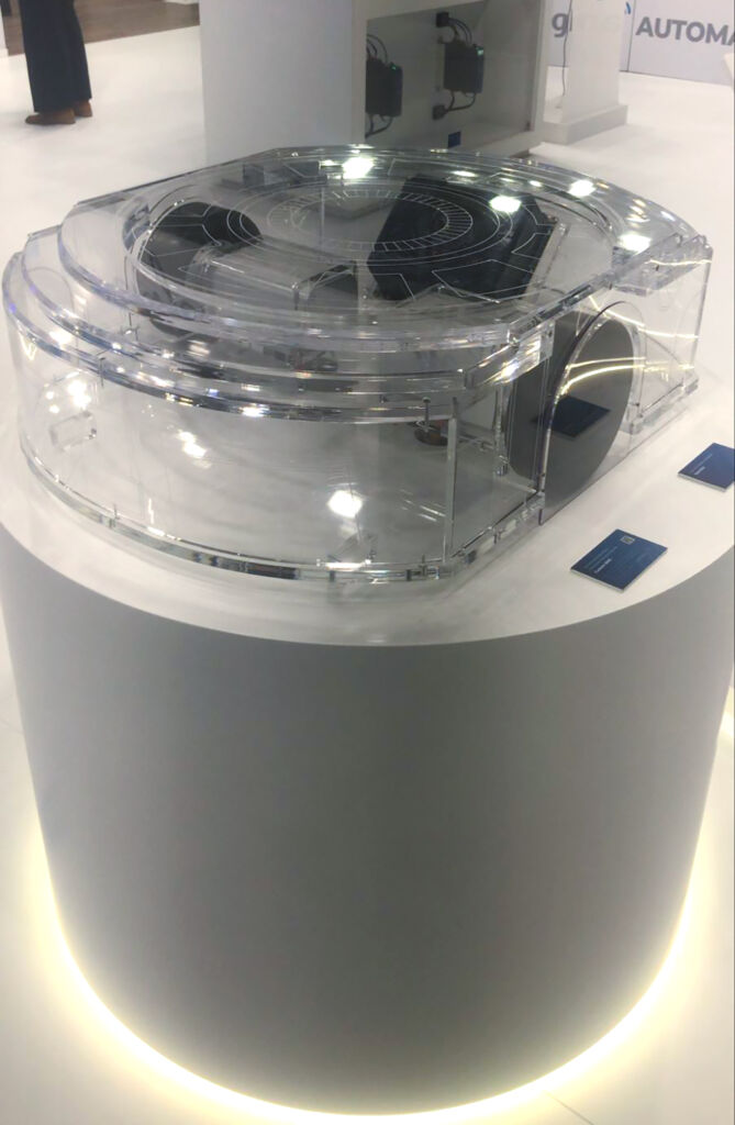 Antriebslösungen für Shuttles, FTS und AMR 1 BLUEROLL