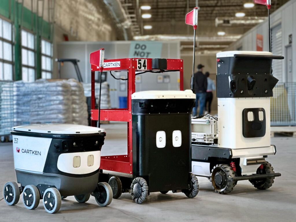 Cartken setzt auf einen AI-first-Ansatz. Mehrere Kameras und Sensoren ermöglichen es den mobilen Robotern des Unternehmens, ihre Umgebung dreidimensional zu erfassen, kontinuierlich zu kartieren und dynamisch auf Veränderungen zu reagieren.