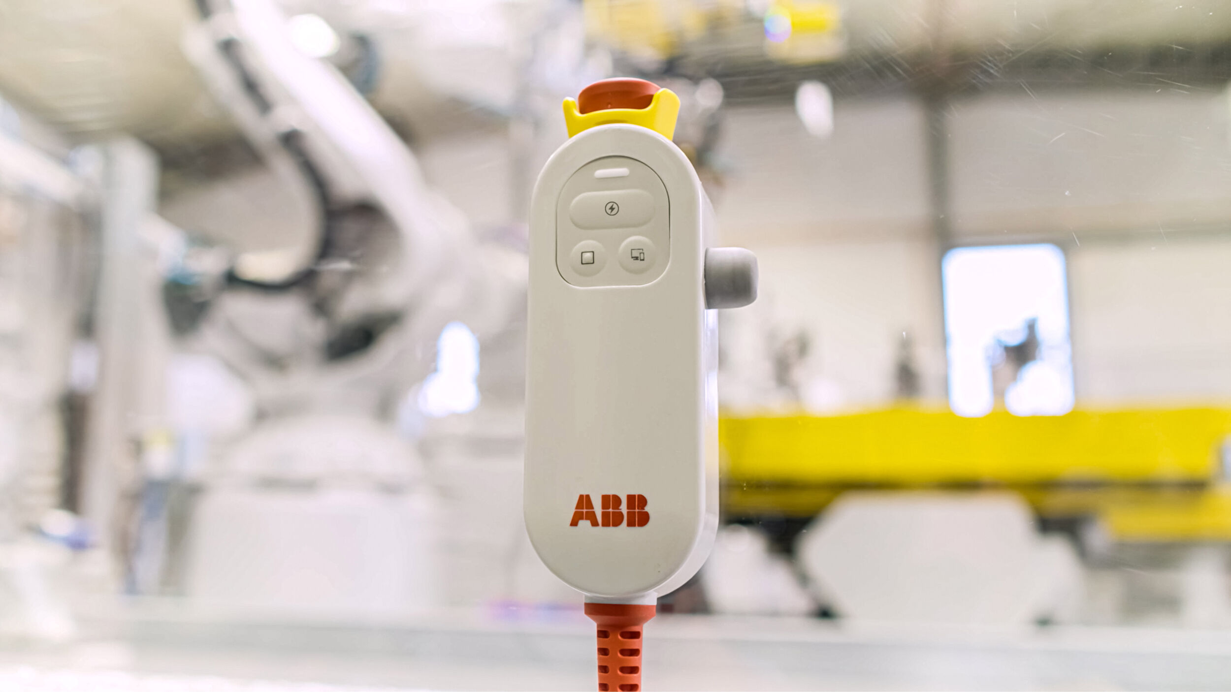Roboterbedienung über verschiedene Endgeräte 7 260921 ABB Robotics E Device 2