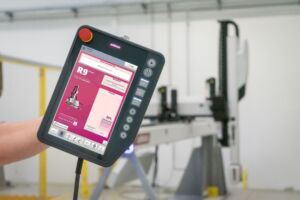 Einfach zu bedienende Robotersteuerung 5 WITTMANN at Fakuma 2026 R9