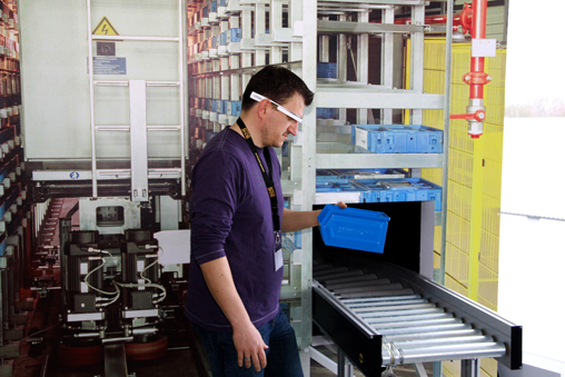 Kommissionieren mit der Datenbrille