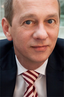 Geräte lebenslang begleiten 2 Geräte lebenslang begleiten