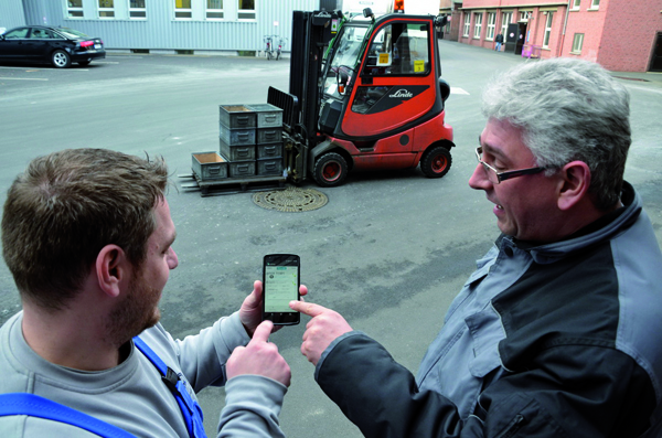 Stapler lenken aus der Datenwolke 7 Stapler lenken aus der Datenwolke