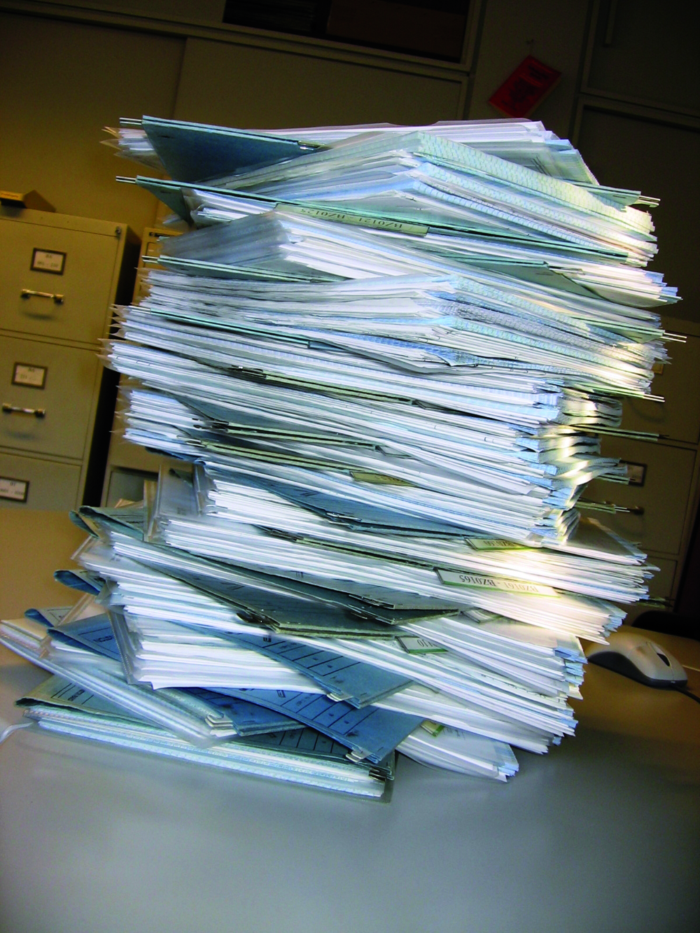 Mit Assistenzsystemen zur digitalen Fabrik 3 Mit Assistenzsystemen zur digitalen Fabrik