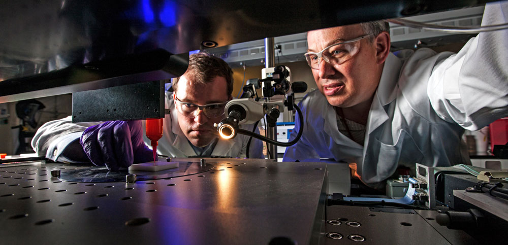 Vom Footballfeld in die Produktionshalle
