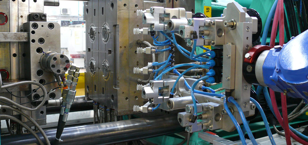 Gefertigt, geprüft und verpackt 9 Gefertigt, geprüft und verpackt