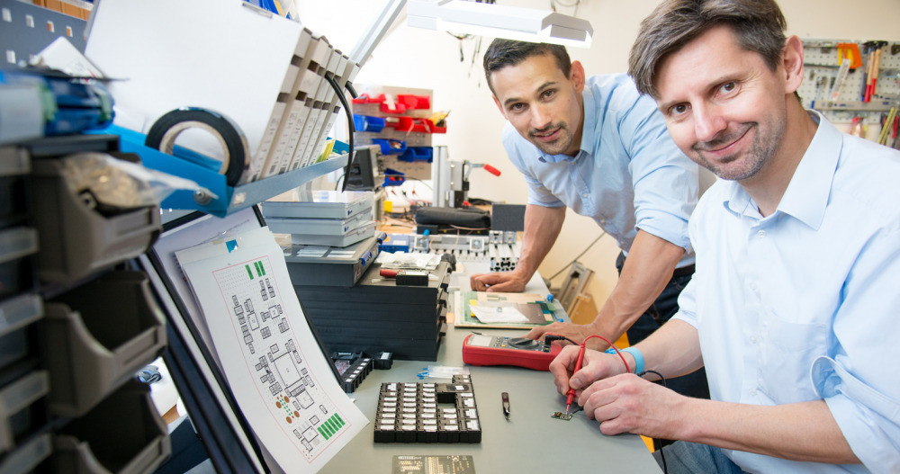 Auf dem Weg in die autonome Fertigung 10 Auf dem Weg in die autonome Fertigung