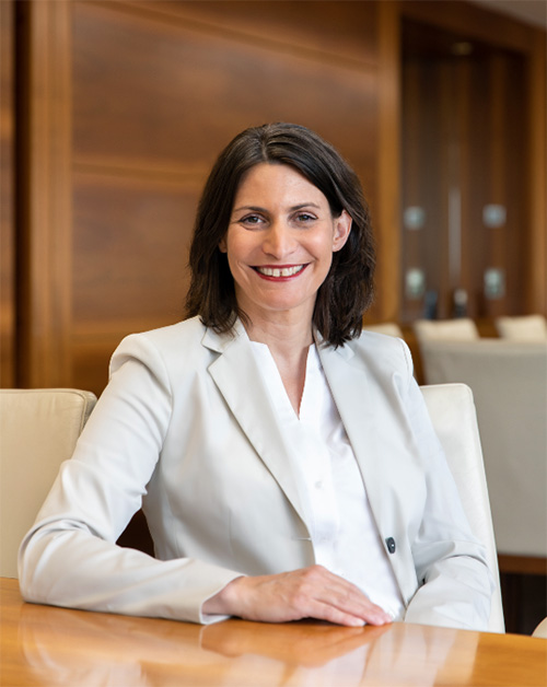 Software AG ernennt Elke Frank zum Personalvorstand 3 Software AG ernennt Elke Frank zum Personalvorstand