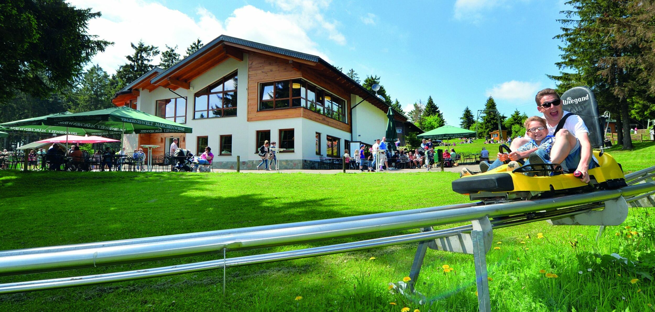 Zuverlässiger Einsatz rund um die Uhr 11 Zuverlässiger Einsatz rund um die Uhr