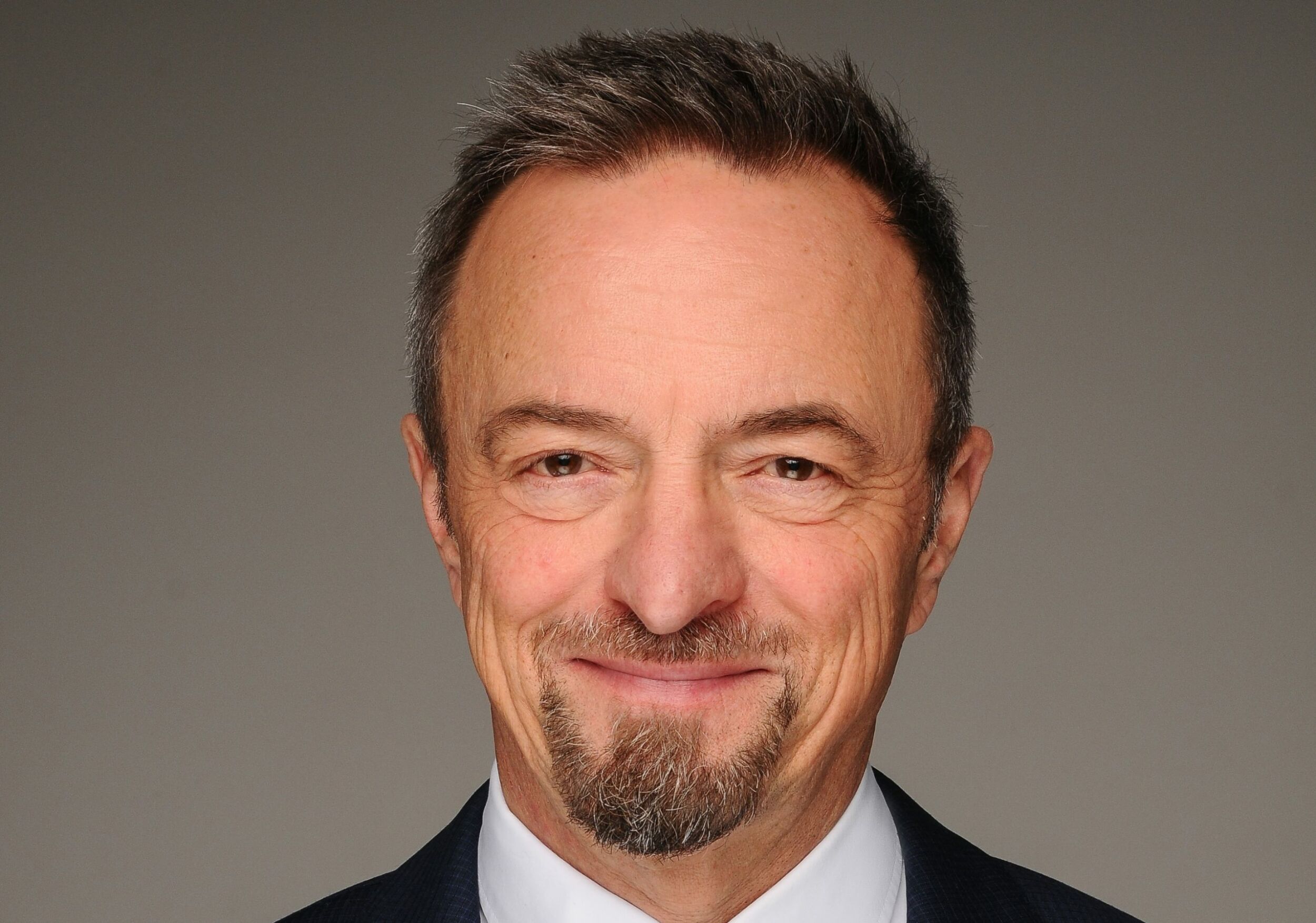 Karl Tucholski ist Head of Business Development bei Prime Computer