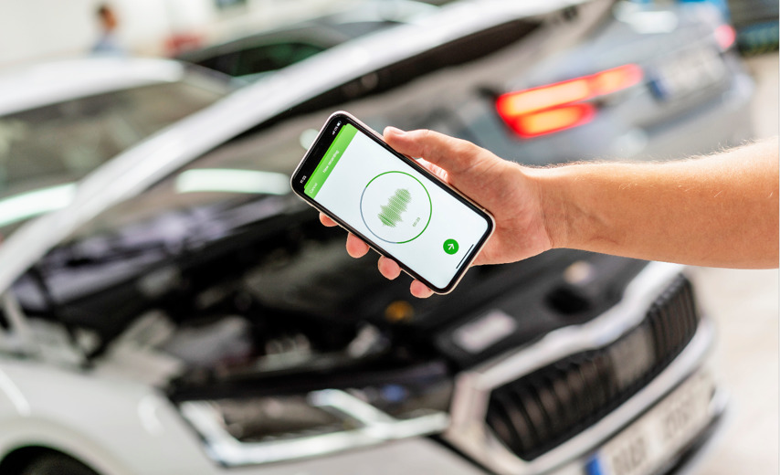 Innen transparent, außen gehärtet