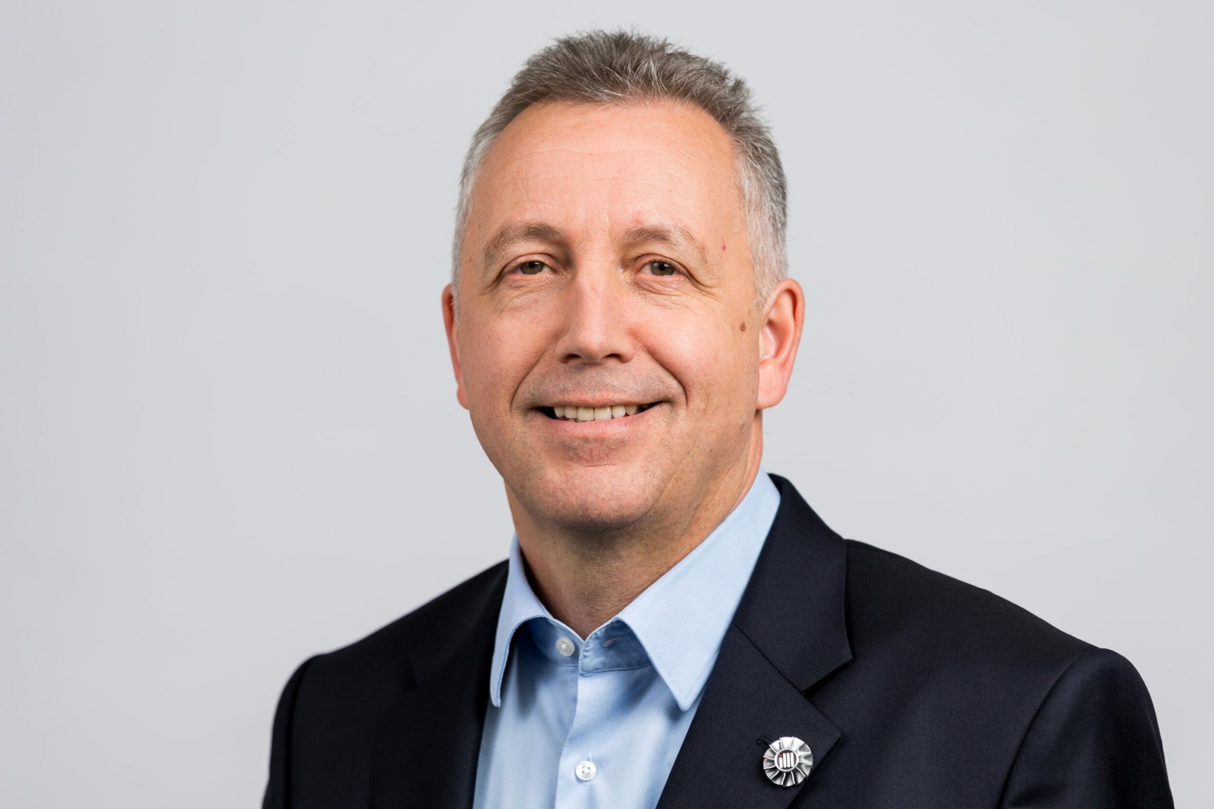 Open Mind sichert sich Mehrheit an Hummingbird