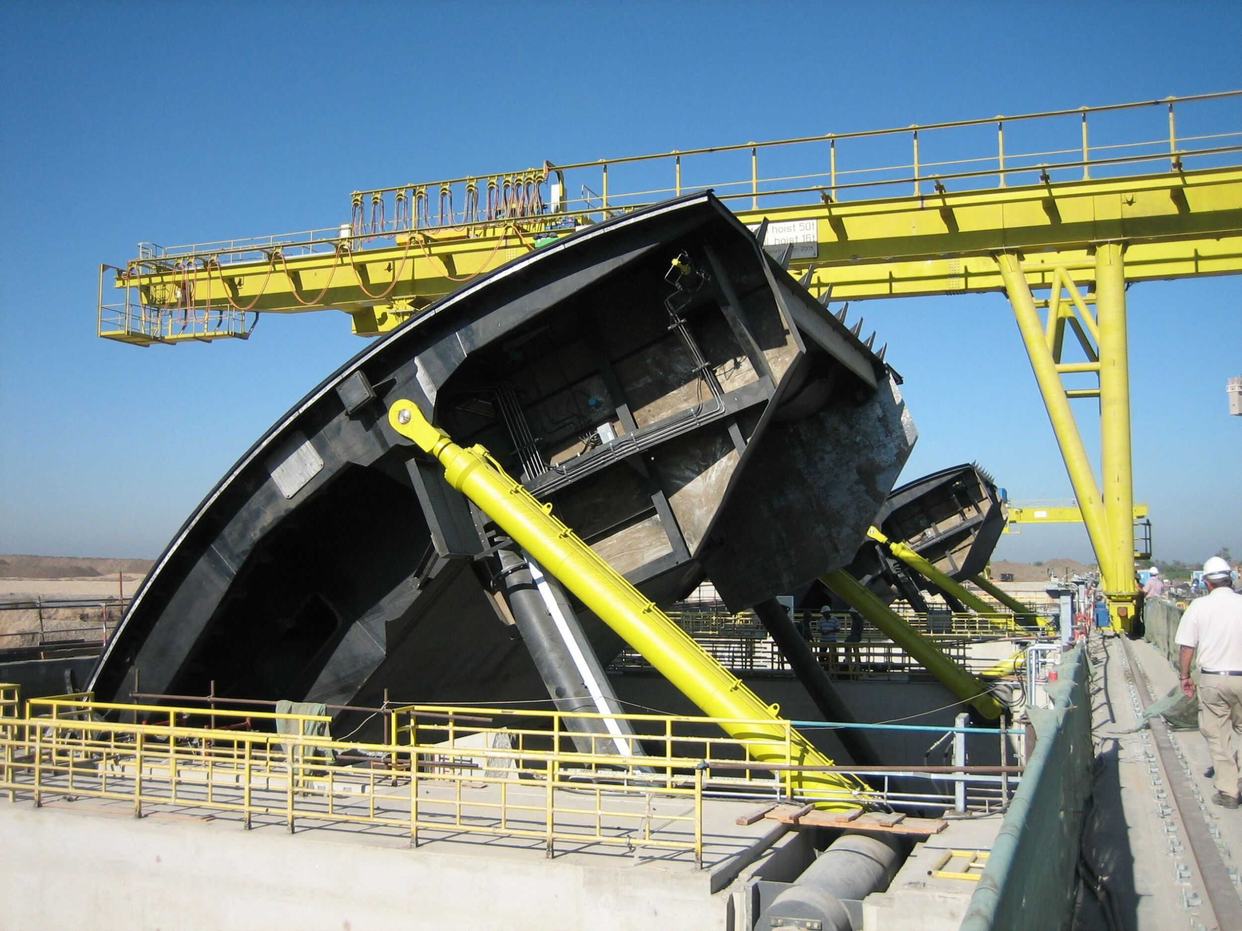 Komplexe Projekte mit Fremdfertigung 7 Komplexe Projekte mit Fremdfertigung