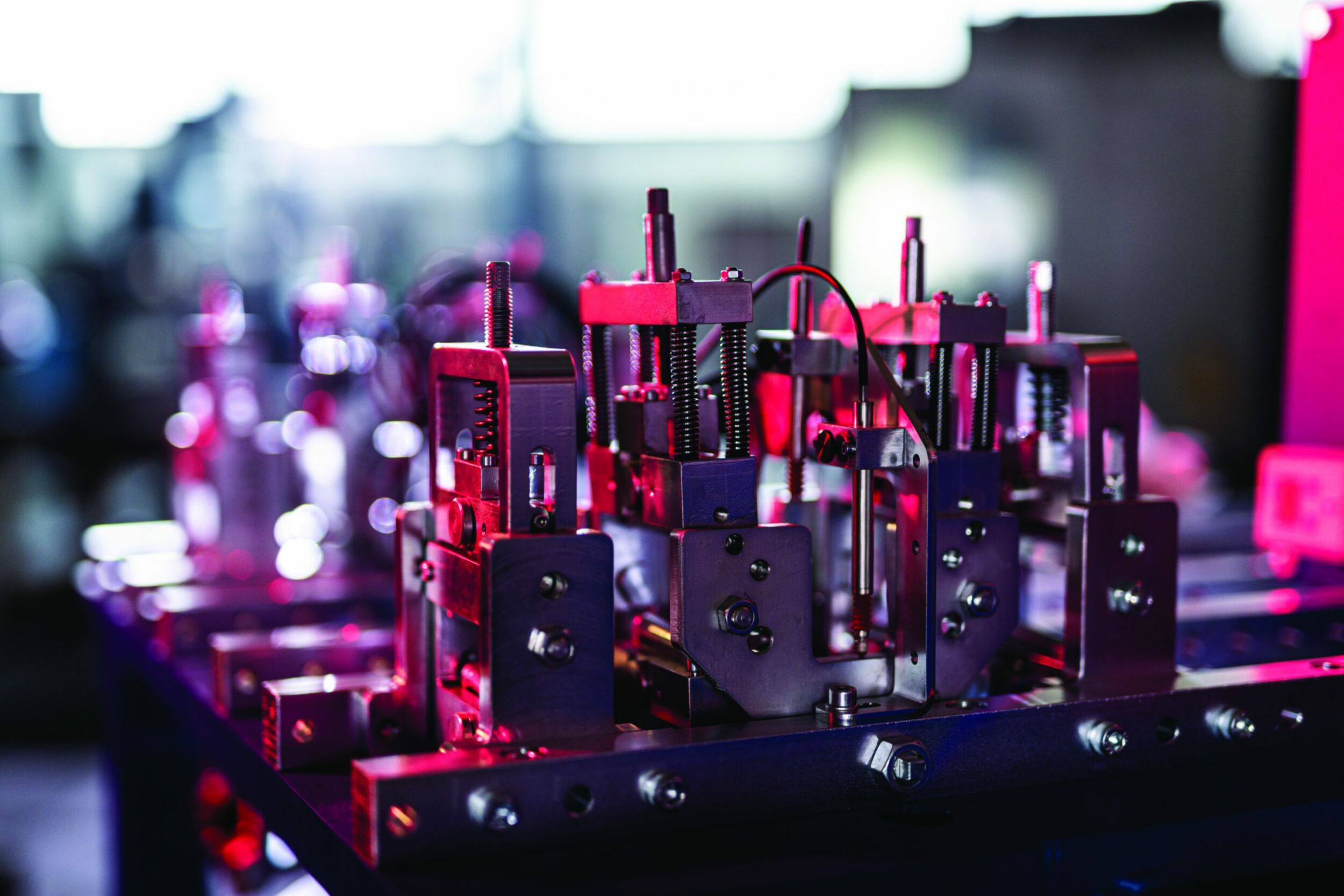 Was gehobelt wird, braucht Preise 2 HSkalk/TK ermöglicht die zeiteffiziente Ermittlung belastbarer Fertigungspreise trotz hoher Vielfalt an angefragten Bauteilen. (Bild: Neuproduction)