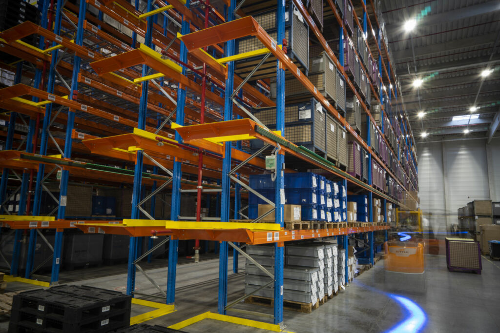 Fehrer Bohemia modernisiert Lagerlogik 2 Fehrer warehousefull3