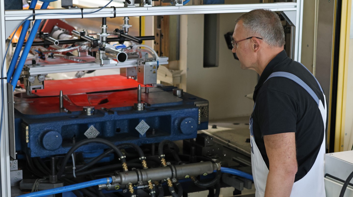 Energieverbrauch beim Umformen und in der Zerspanung reduziert 20 Energieverbrauch beim Umformen und in der Zerspanung reduziert