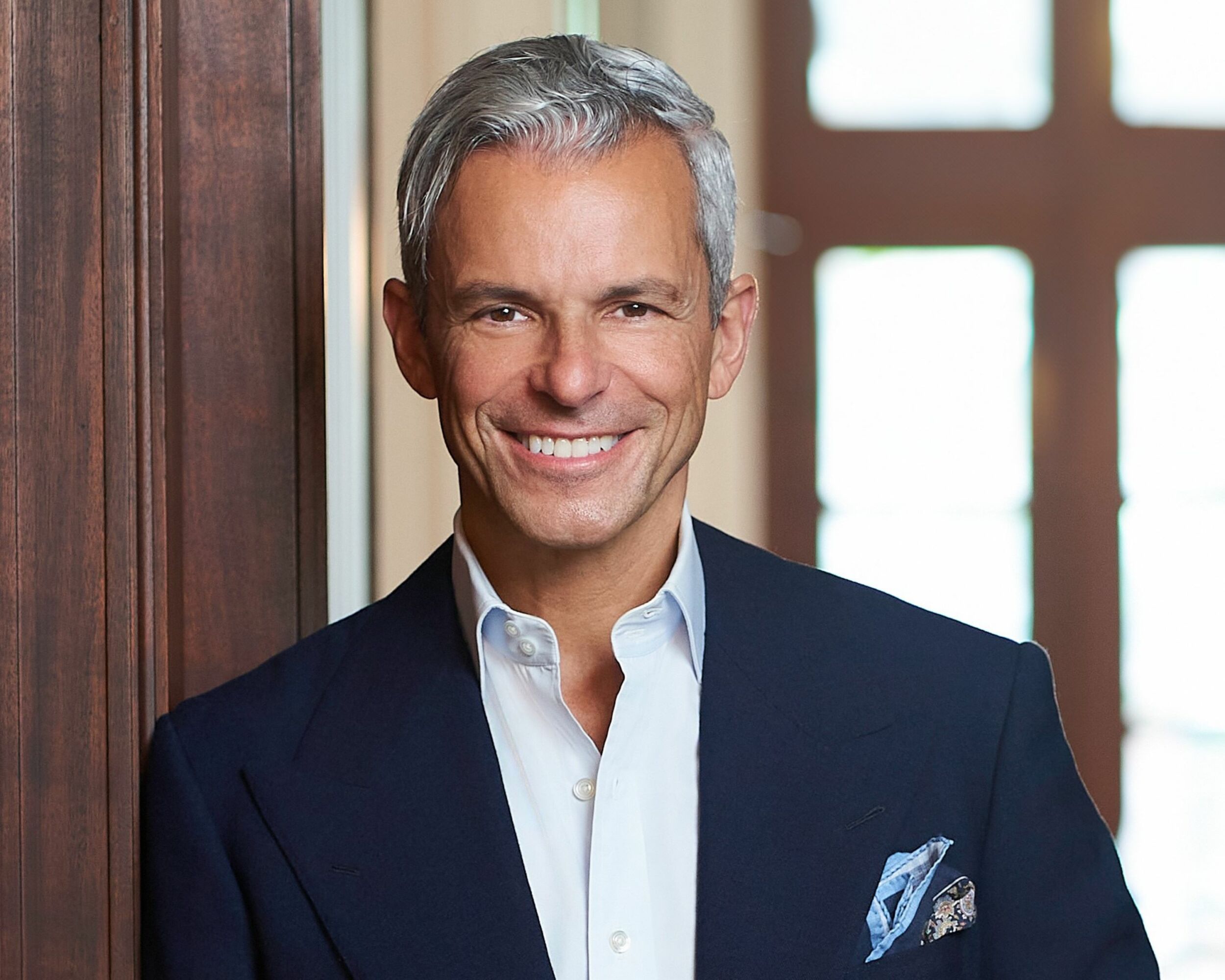 Robert Dahdah wird Executive Vice President und Chief Revenue Officer