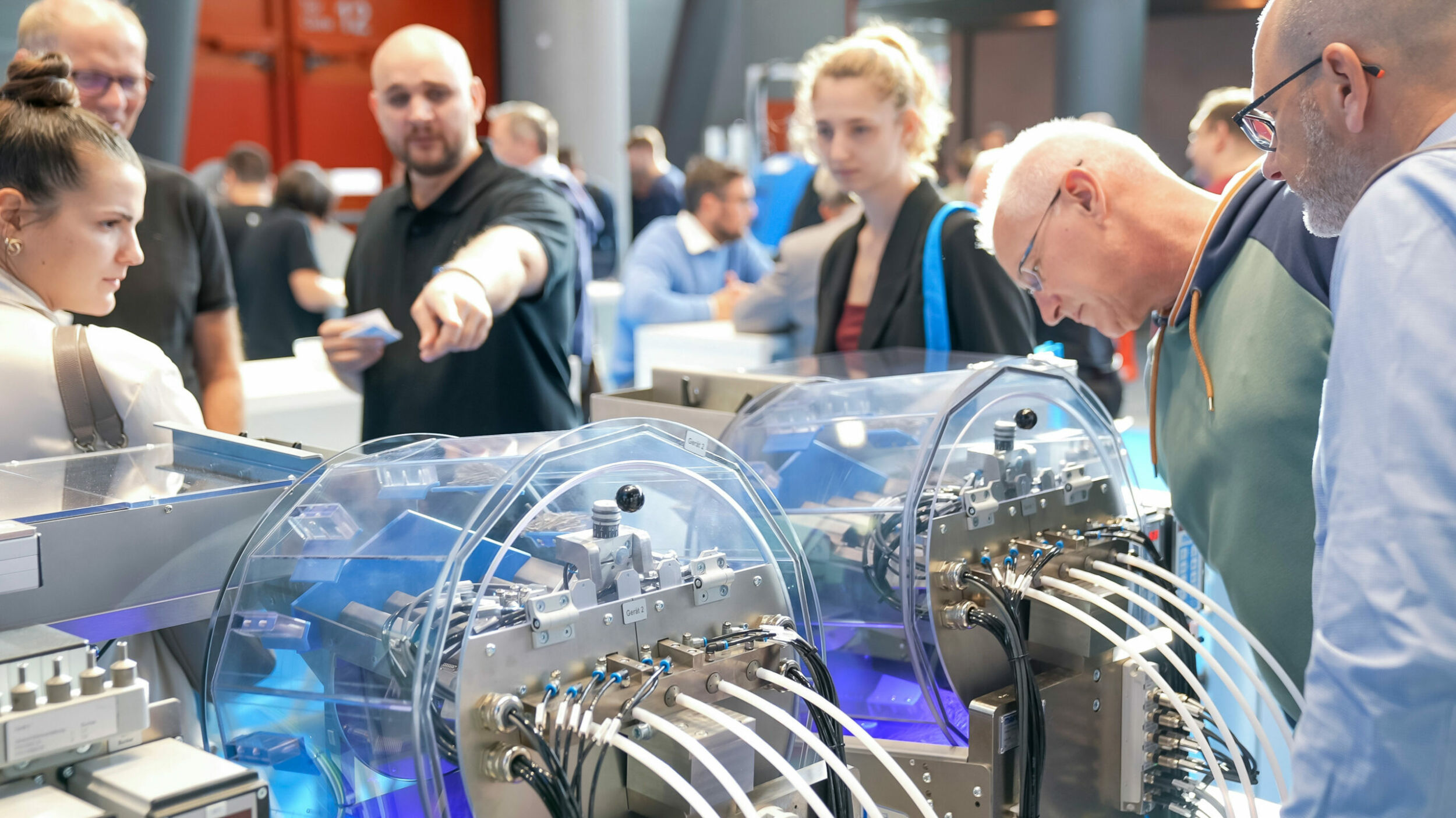 Motek und Bondexpo: drei statt vier Messetage 9 Motek und Bondexpo: drei statt vier Messetage