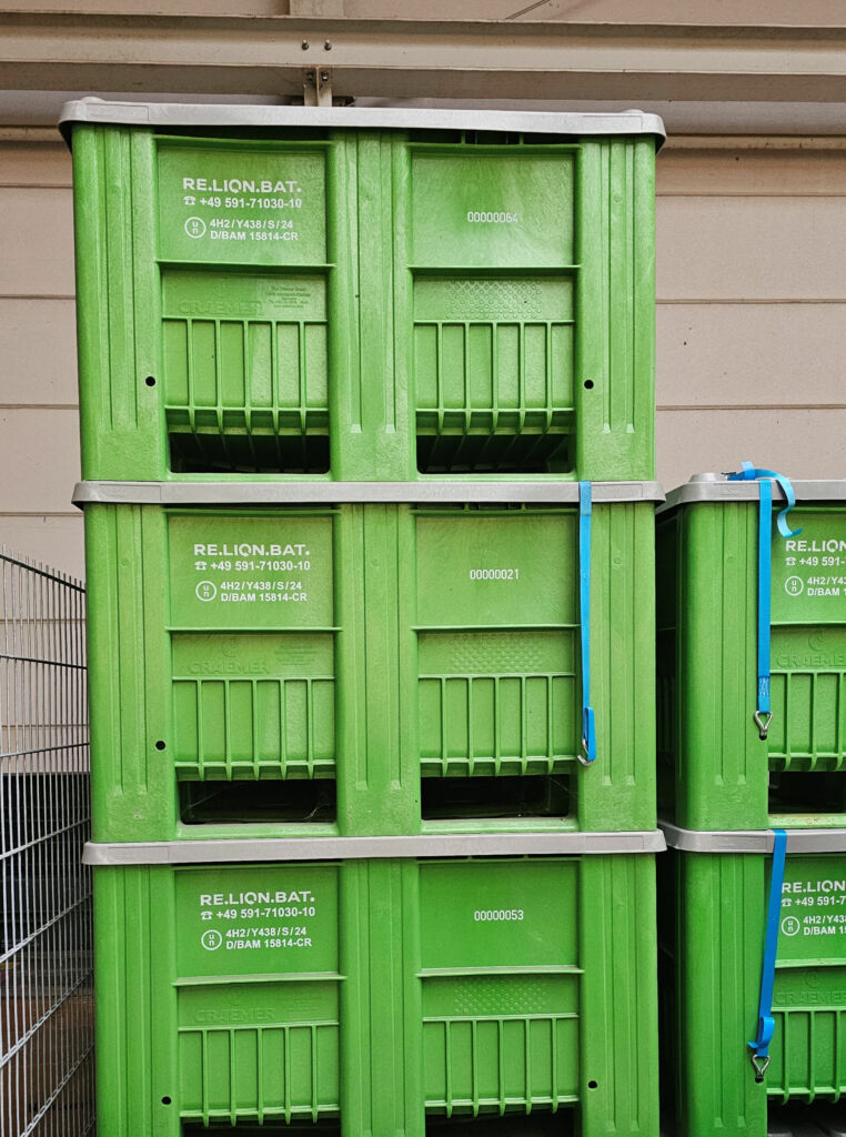 Nahtlos vom Wareneingang bis zum Versand 2 Weitere Behälter, die rückverfolgt werden müssen.